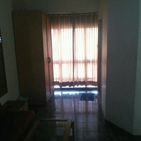 Rajshree Hotel Ахмедабад Екстериор снимка