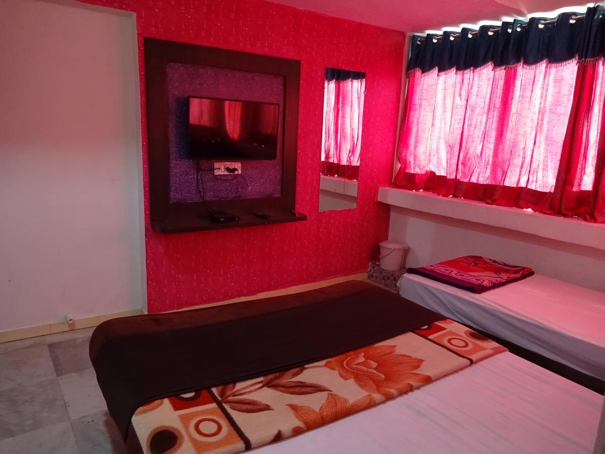 Rajshree Hotel Ахмедабад Екстериор снимка